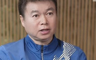 于根偉談巴頓右后衛(wèi)：選位偏高，需加強(qiáng)后場(chǎng)出球協(xié)助。