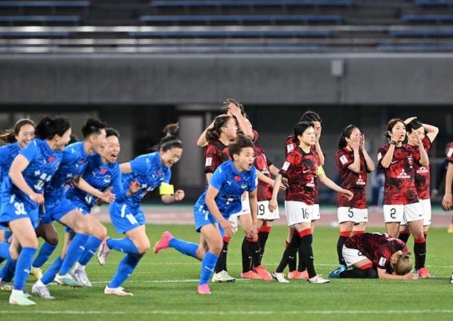 武漢女足2-23射門晉級(jí)亞冠四強(qiáng)，門將119分鐘撲救兩球！