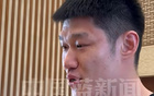 廣廈歸杭，鮮花獻(xiàn)全員，王博奪冠鼎，胡金秋淚目，球迷熱烈迎！